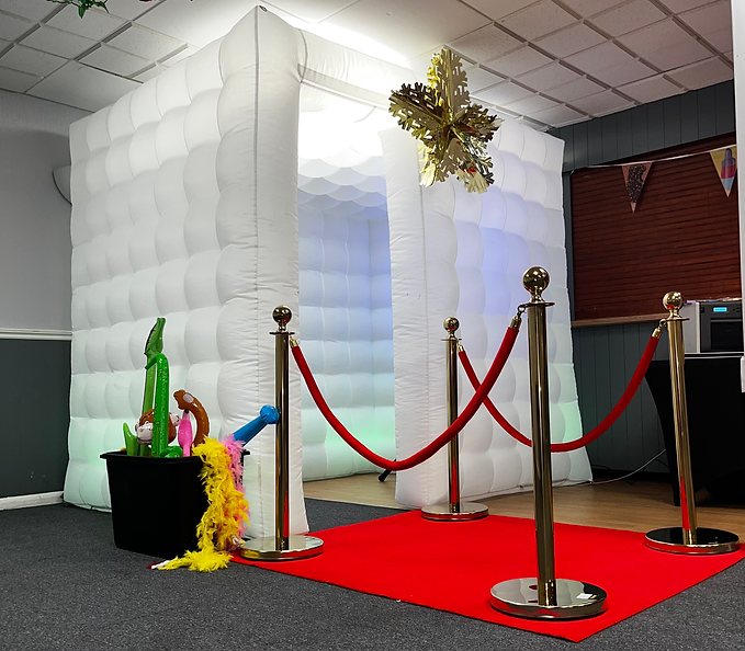 Our photo booth with gold package