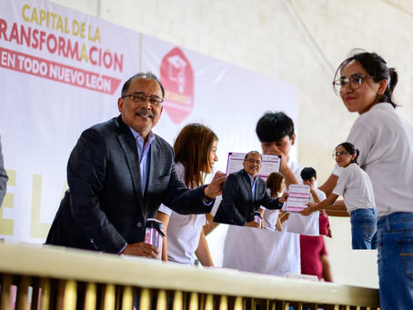 LLEGA BECARIOS DE LA TRANSFORMACIÓN
A LA PREPARATORIA EMILIANO ZAPATA