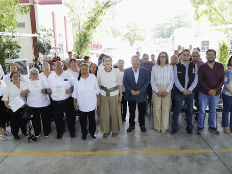 ADULTOS MAYORES SE GRADUAN EN TALLER DE EDUCACIÓN DIGITAL