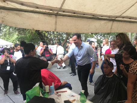 Recorre Alcalde Feria Integral de la Mujer