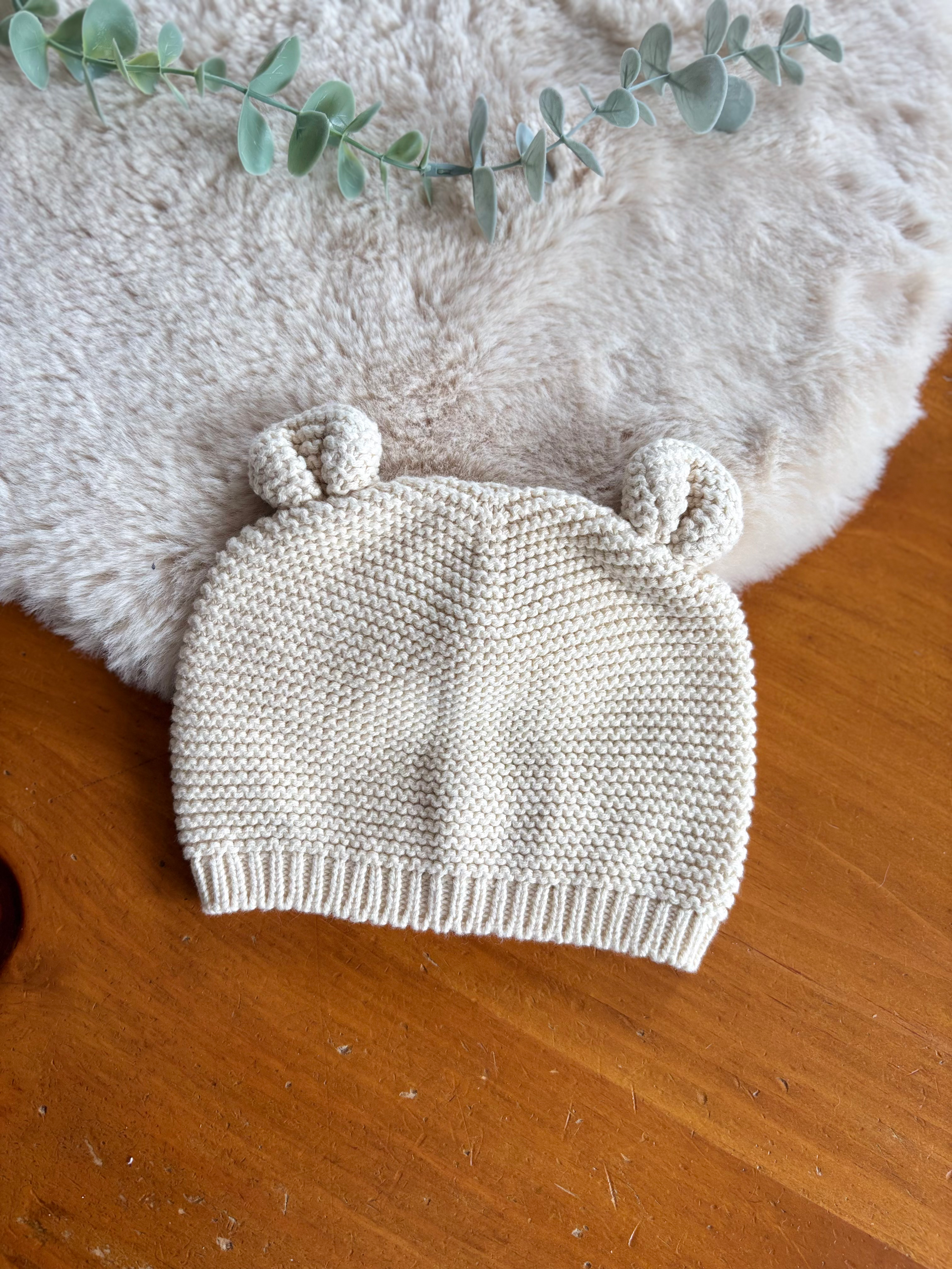 Bonnet en maille Baby Gap 0-6 mois (environ sans étiquette)