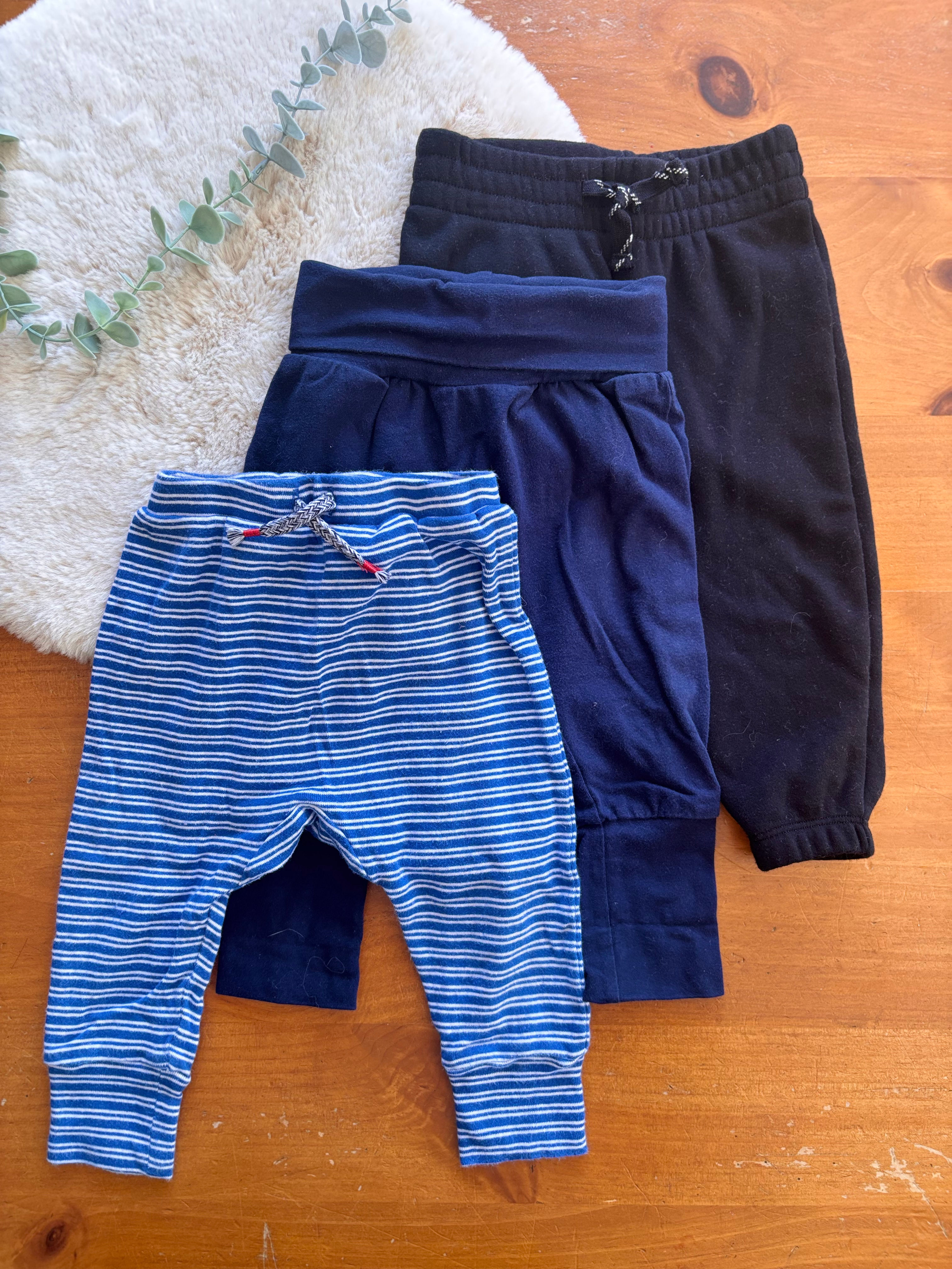 Trio de pantalons 6-12 mois (Joe Fresh/Tag)