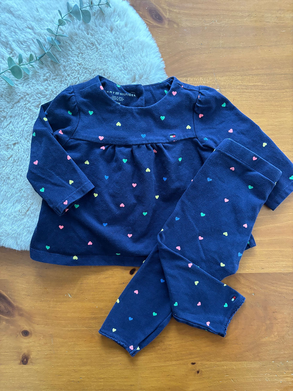 Ensemble Tommy Hilfiger 6-9 mois