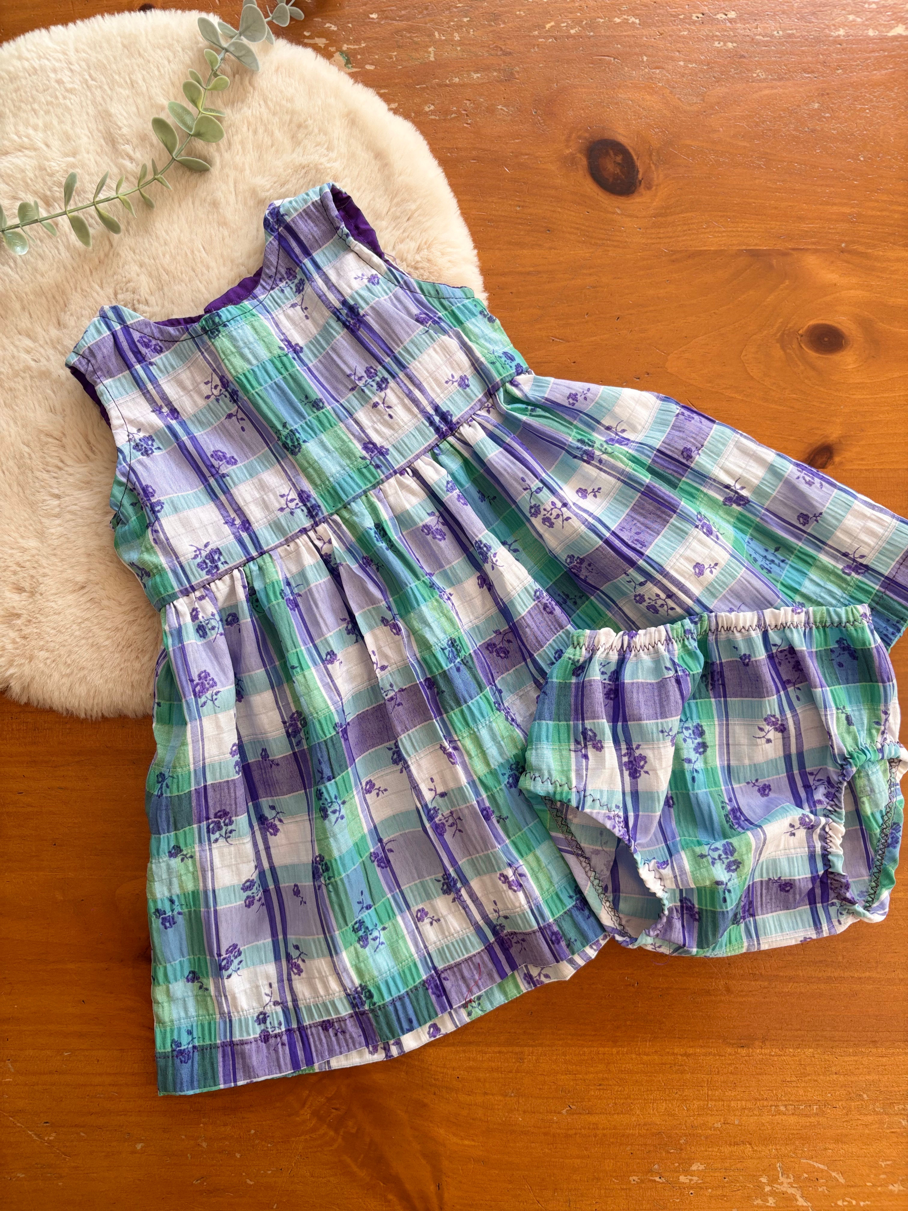 Robe fait main 12 mois (environ)