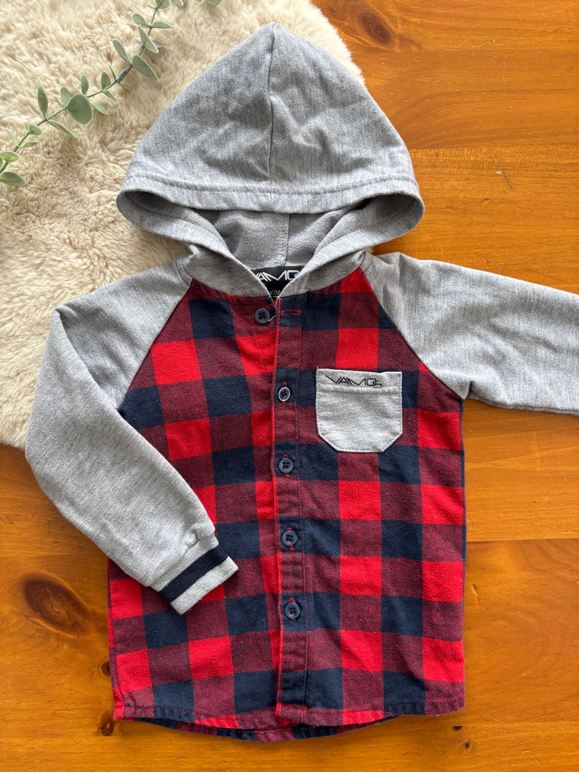 Chemise à capuchon Vamos 12 mois