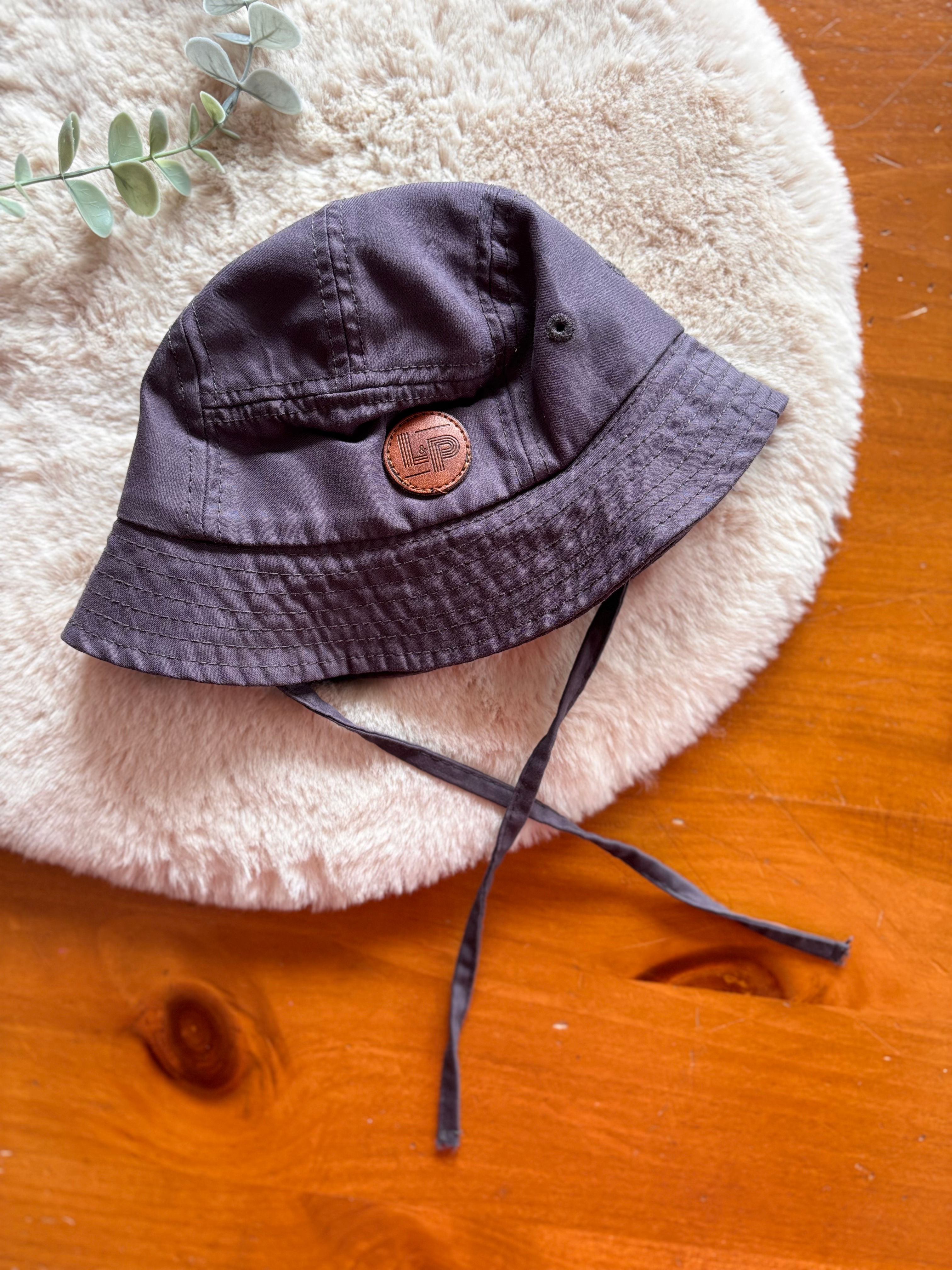 Chapeau L&P 6-12 mois