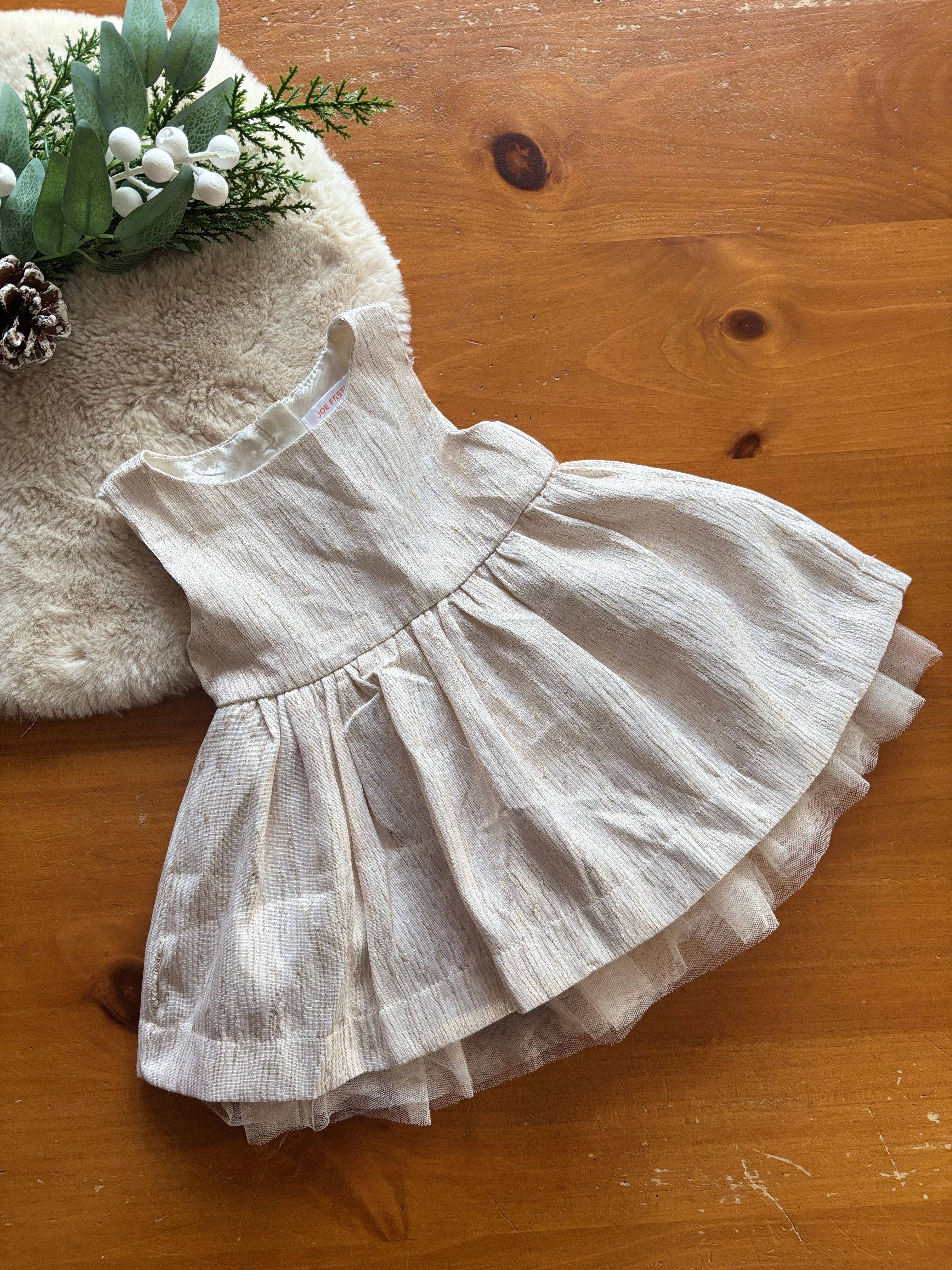 Robe Joe Fresh 6-12 mois