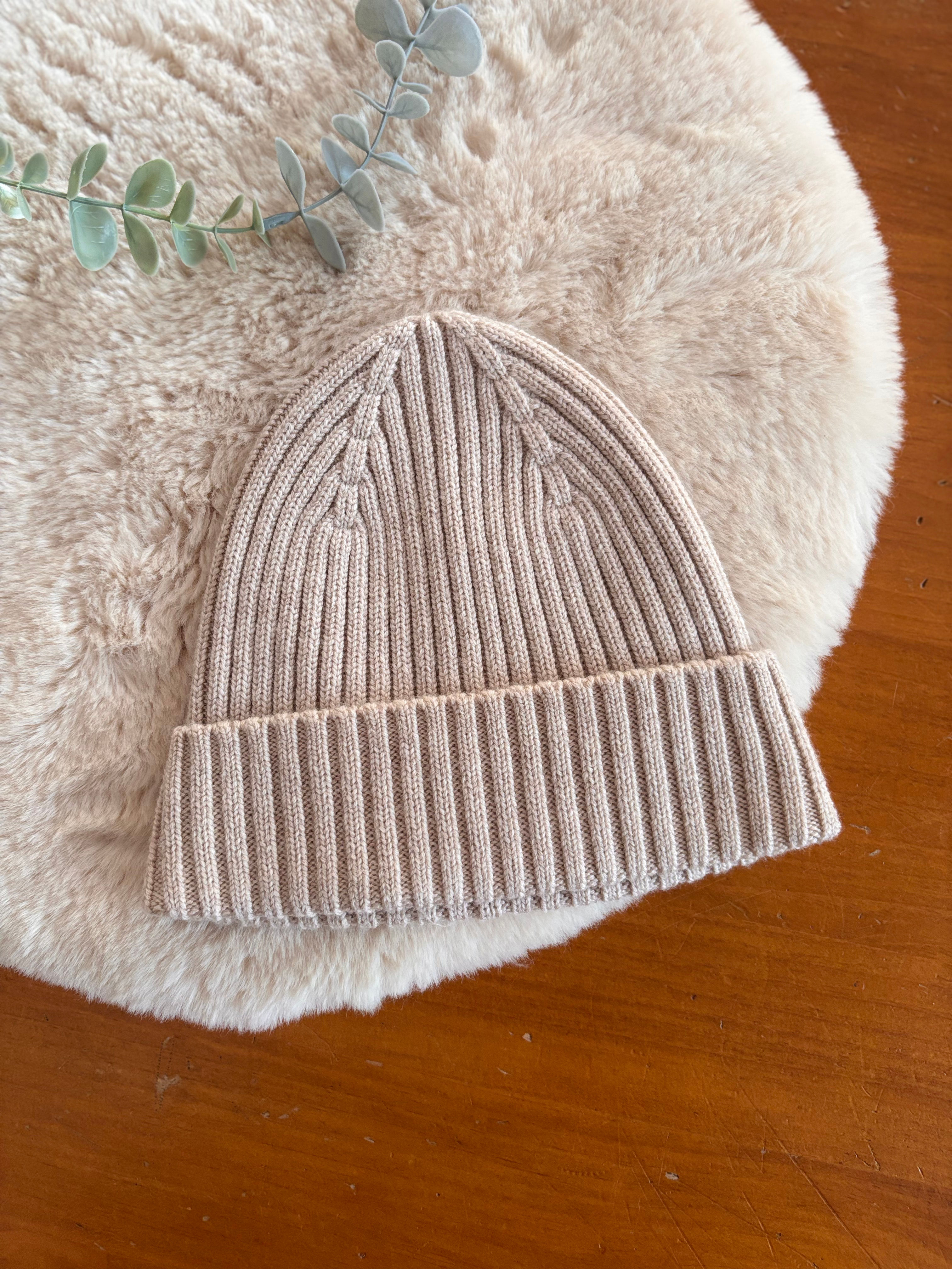 Tuque en maille 2-5 ans (environ sans étiquette)