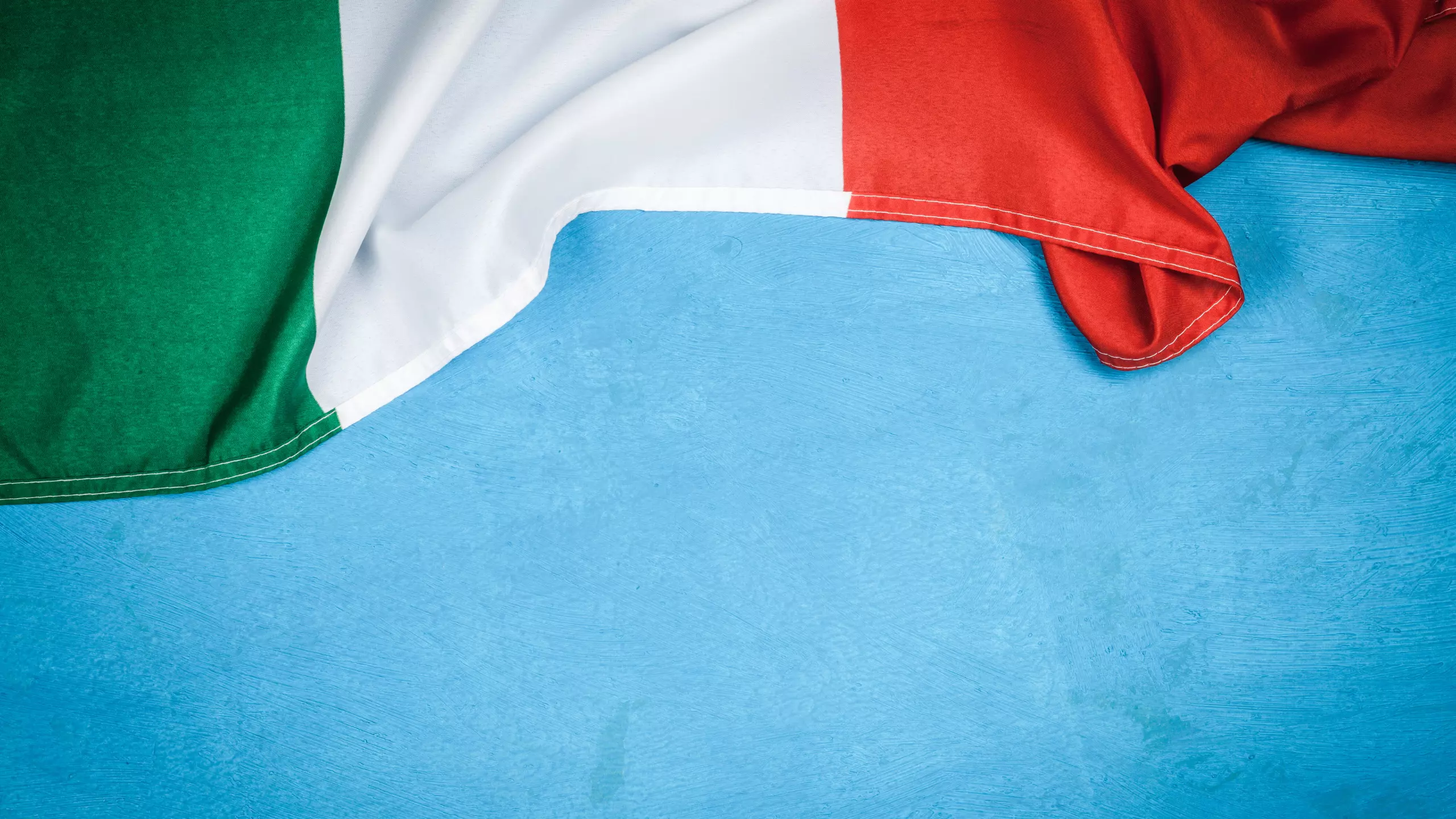 Teacher Stefano, Bandiera Italiana, corsi online italiano_13397659.webp