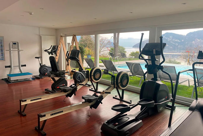 Fitnessraum im Vitalis Spa in Weggis, Luzern, Schweiz