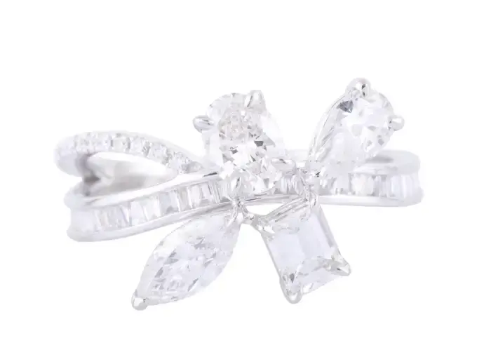 18K Solid Gold Solitaire Fancy Diamond Ring