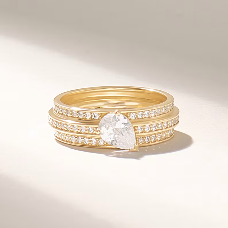 14k Gold Pear Diamond Ring