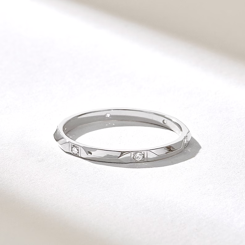 18K White Gold Bezel Diamond Pyramid Ring