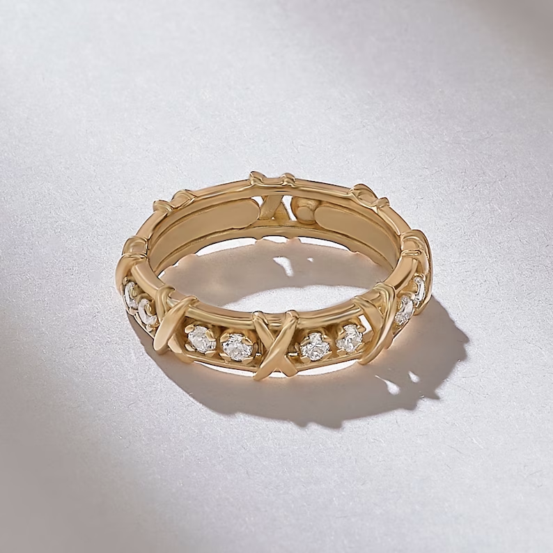 サムネイル： Pave Diamond Wedding Band with 14k Solid Yellow Gold