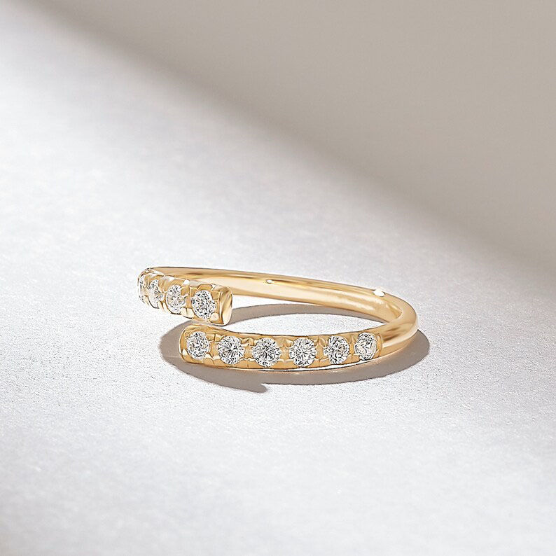 Thumbnail: Diamond Bypass Composition Ring
