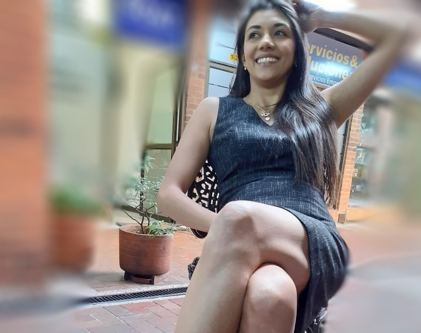 Miniatura: VESTIDO EN TELA RUSTICA HILO NEGRO-GRIS-BLANCO