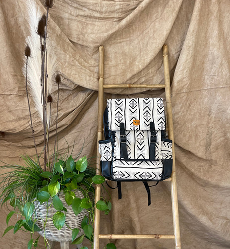 Hian Backpack | Threads by Dreads