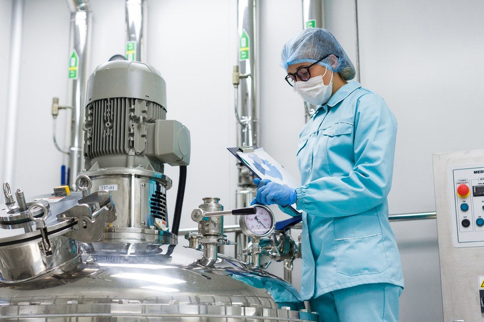 Com a indústria farmacêutica em ascensão, entenda como o engenheiro químico pode atuar na área