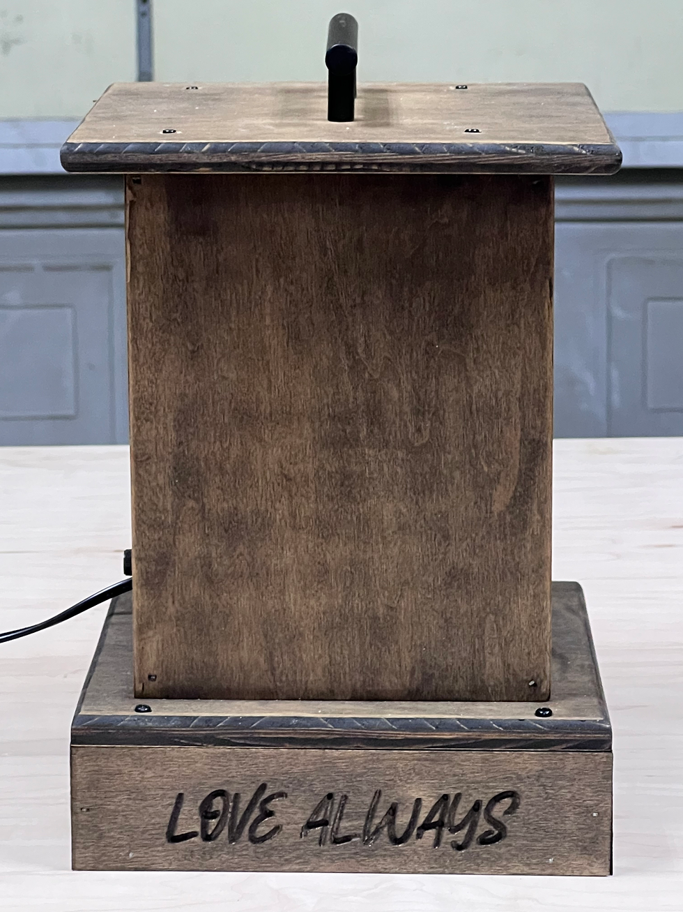 Thumbnail: Wooden Light Urn