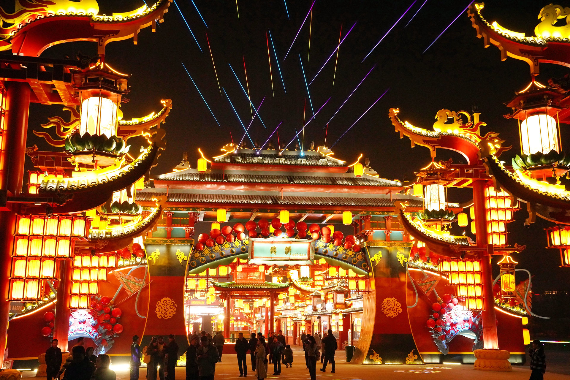 The pedestrian street at night