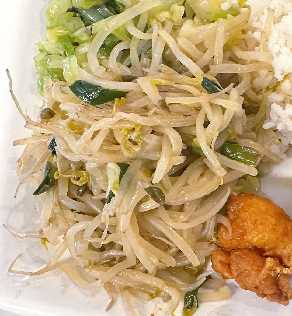 Our favorite food at Tsinghua University canteens.