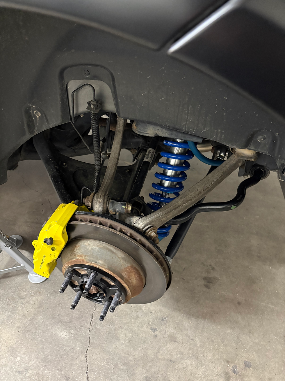 Thumbnail: Gen 1 957 Cayenne custom King shock package