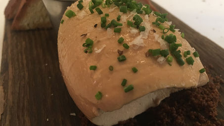 Le Diplomate ⋆⋆⋆⋆⋆