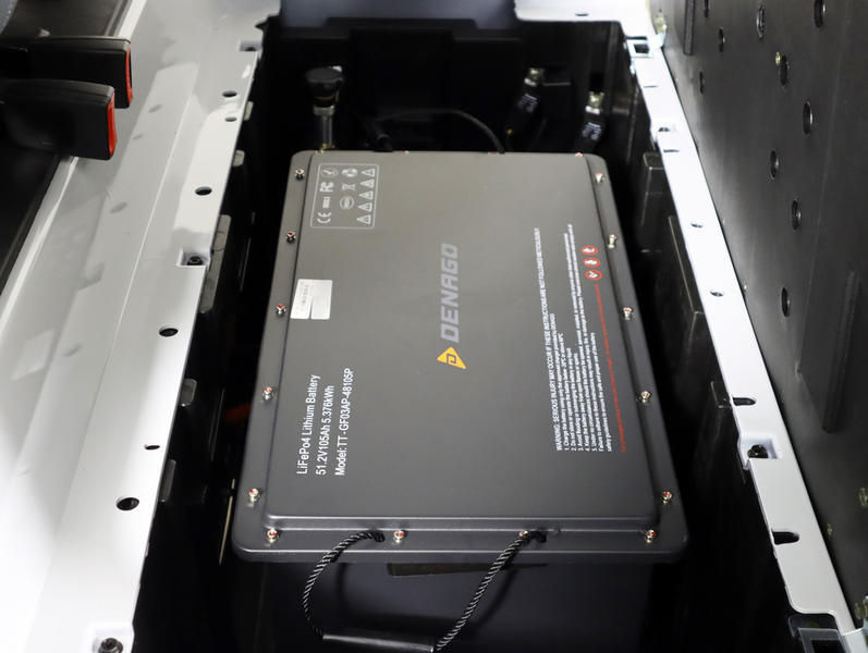 Thumbnail: Denago Rover XL 6 - White