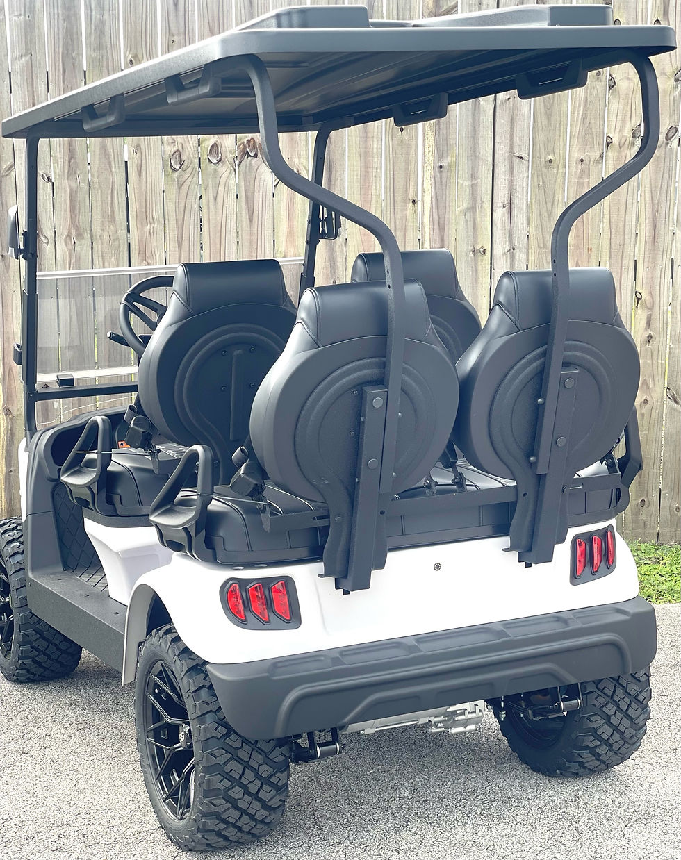 Thumbnail: 2025 Sierra AX4 - Blizzard White