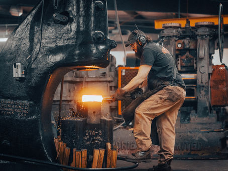 Blade Magazine, Baker Mascot, & Specialty Auctions! TFN