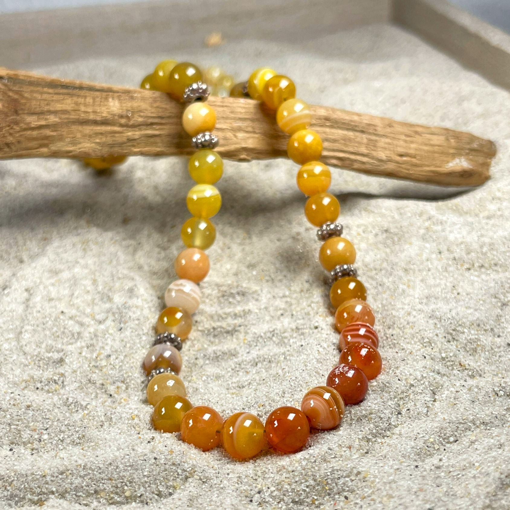 6 mm Halskette mit Botswana-Achat, die emotionale Harmonie fördert, basierend auf den Lehren von Michael Gienger