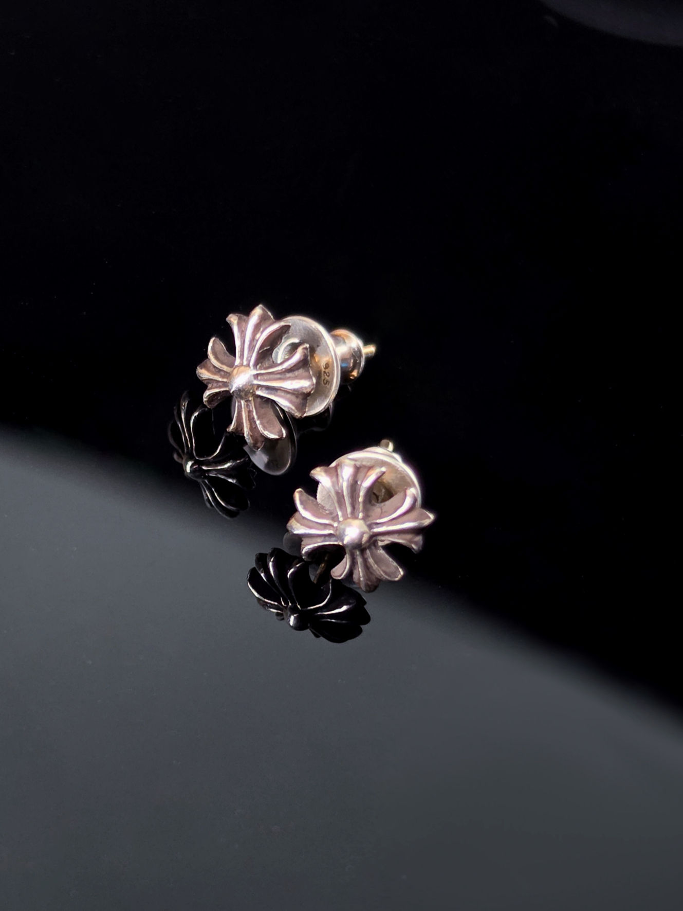 克羅心 Chrome Hearts 925銀 小十字耳環(一對)