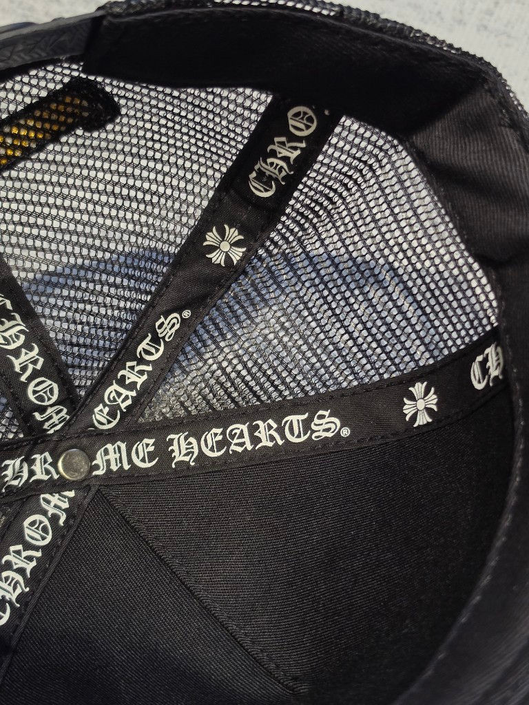 縮圖：克羅心 Chrome Hearts 刺繡黃圈十字架棒球帽(黑)