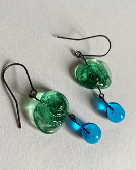 While all care has been taken in making, cleaning and annealing this glass for durability, please avoid sharply knocking or dropping in case of breakage.