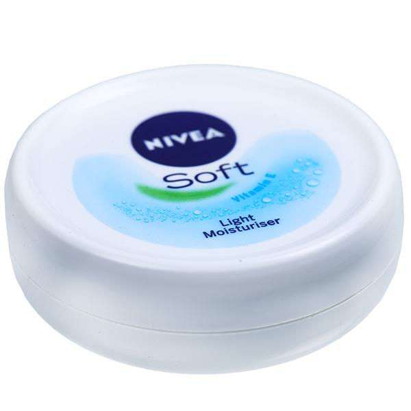 Nivea Soft Light Moisturiser-200ml