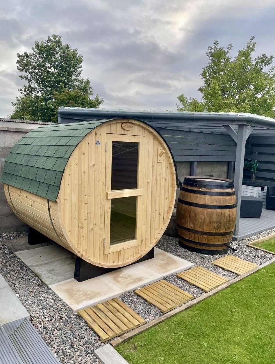 Huntingdon 40 woodburning Ecodesign stove Long Legs, with Tracery Door_EB049.jpg