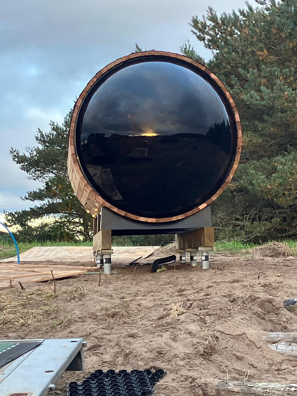 Huntingdon 40 woodburning Ecodesign stove Long Legs, with Tracery Door_EB049.jpg