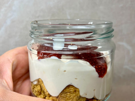 🍓 Protein Cheesecake με φράουλα (εύκολο & ισορροπημένο)