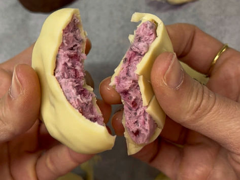 Σοκολατένια Βραχάκια με Γιαούρτι & Μούρα