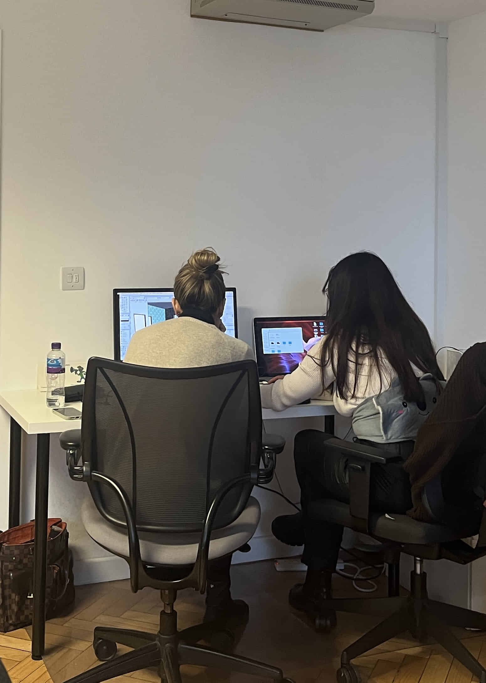 Learn SketchUp on Mac with our official course. Quickly communicate your 3D ideas with SketchUp's intuitive interface. Subscribe now! Compatible with iPad for on-the-go 3D creation whenever inspiration strikes.