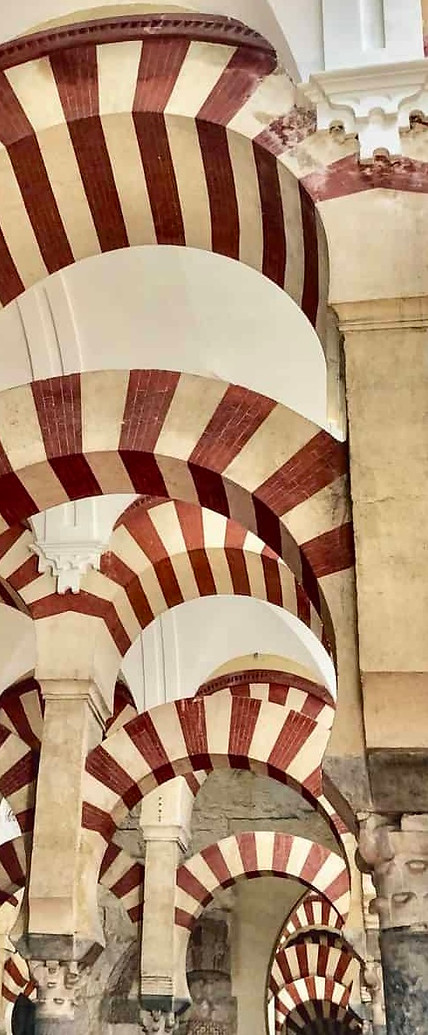 cordoba-mezquita-striped-arches.jpg