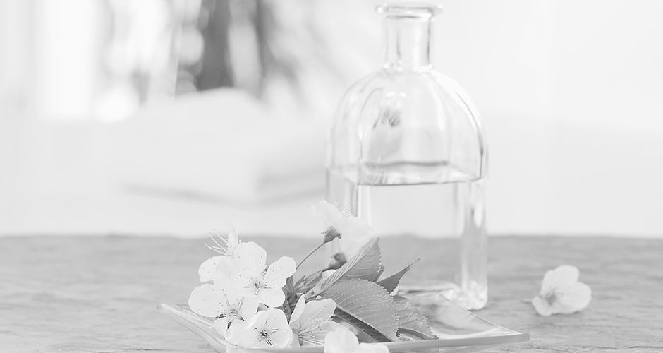 Aromatherapy%20Oil_edited.jpg