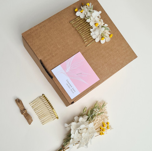 peigne fleuri fleurs séchées activité créative EVJF