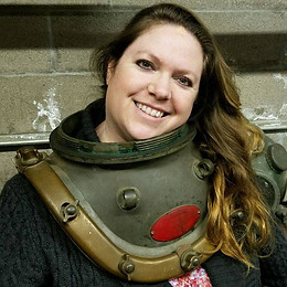 Jenny diving helmet profile