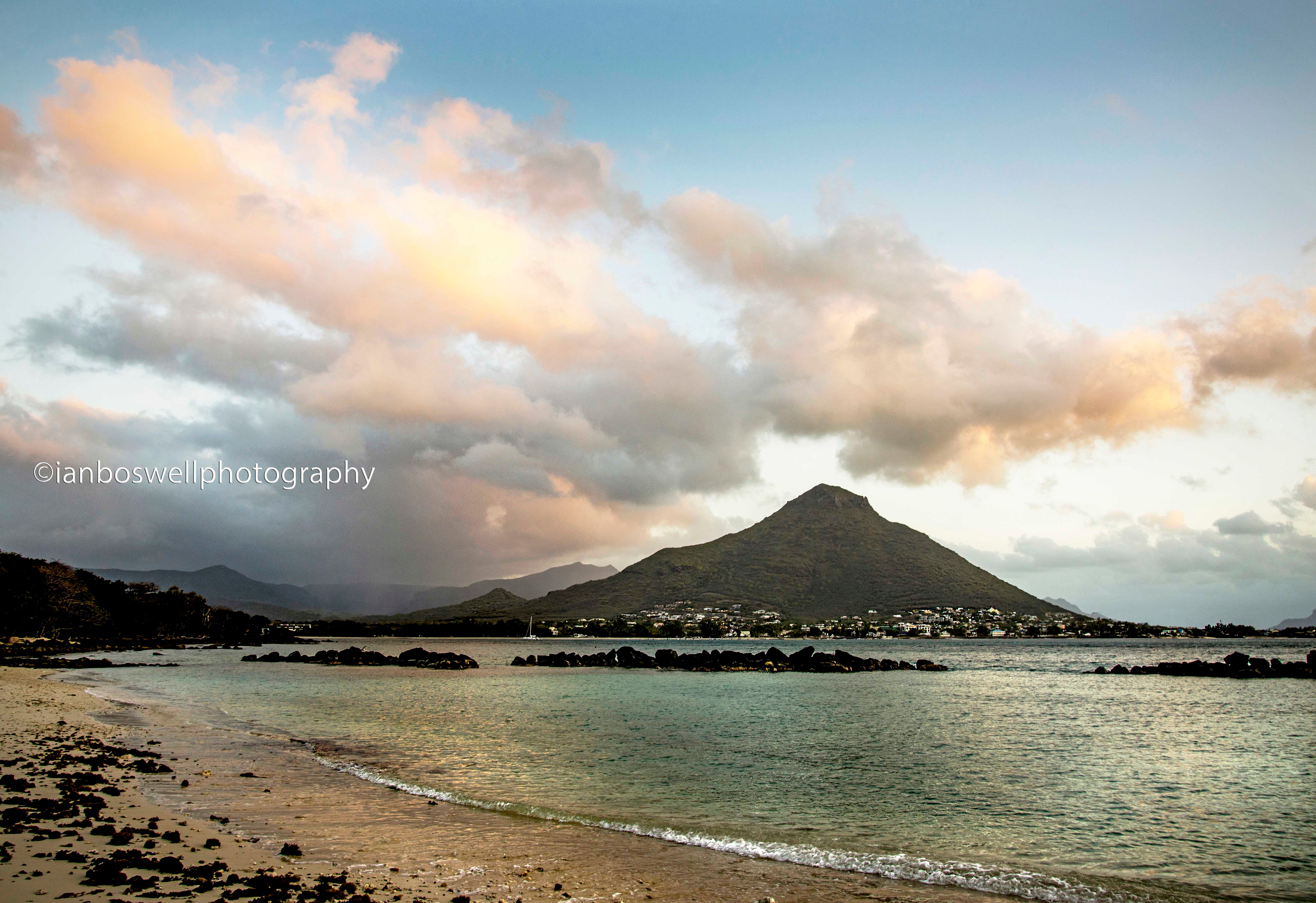 tourelle du tamarin at sunset no 3