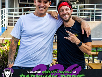 E329 Winston McCall (Parkway Drive)