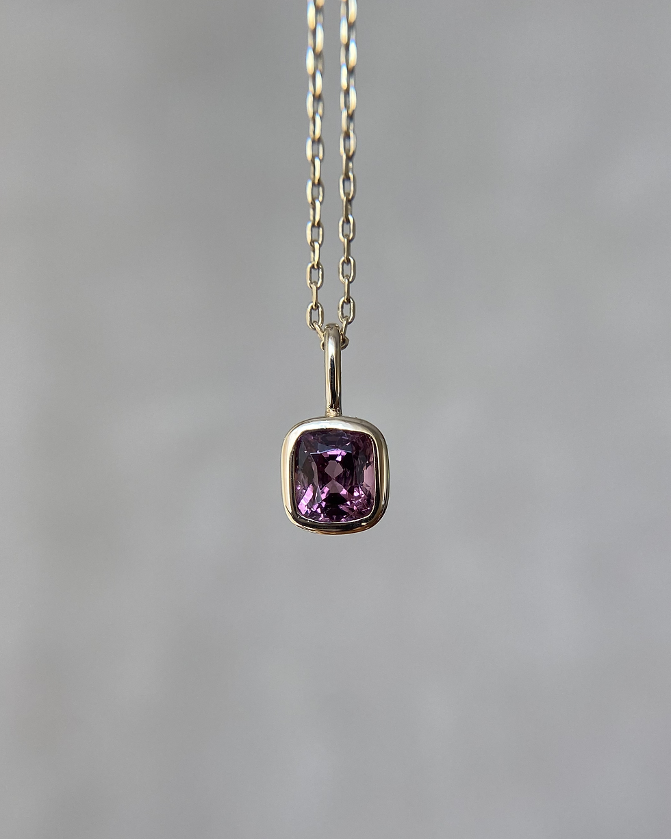 Thumbnail: 14K Solid Gold 0.77 Carat Natural Purplish Pink Spinel Charm Pendant Fine Jewelr