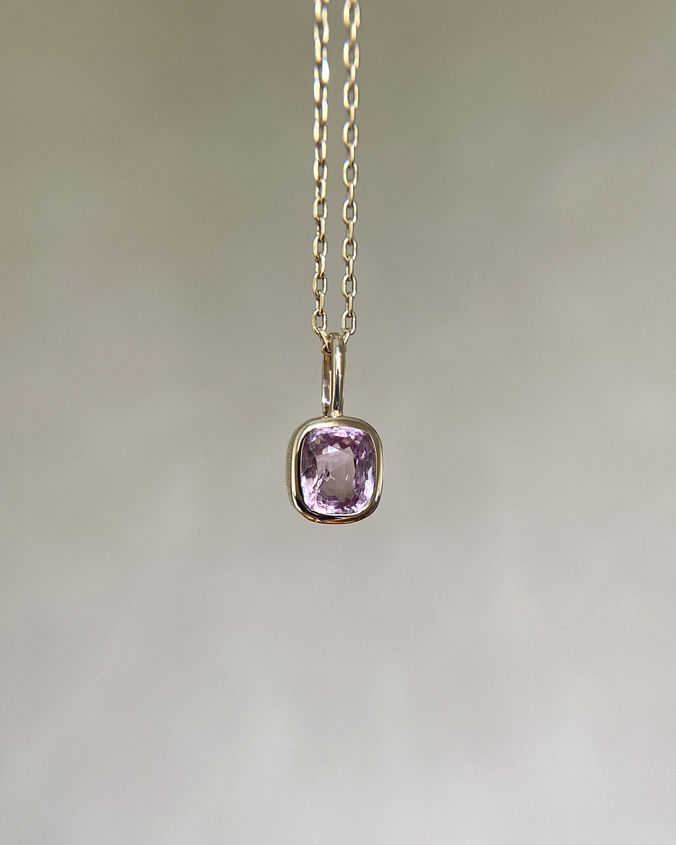 Thumbnail: 14K Solid Gold 0.72 Carat Natural Light Purple Spinel Charm Fine Jewelry Pendant