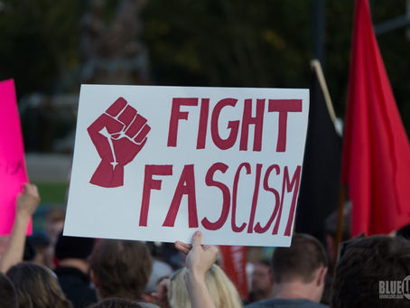 The Right Is Disappearing: The Choice Is Between the Left and the Far Right