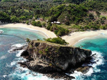 8 Tempat Wisata Pantai Hits dan Instagramablea di Flores, Wajib Dikunjungi saat Liburan